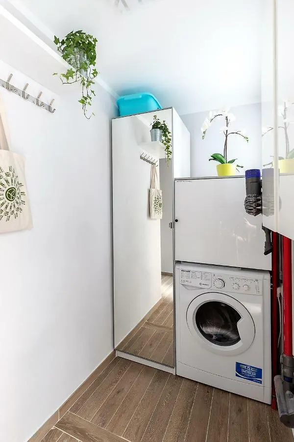 Milky House Milan Apartment