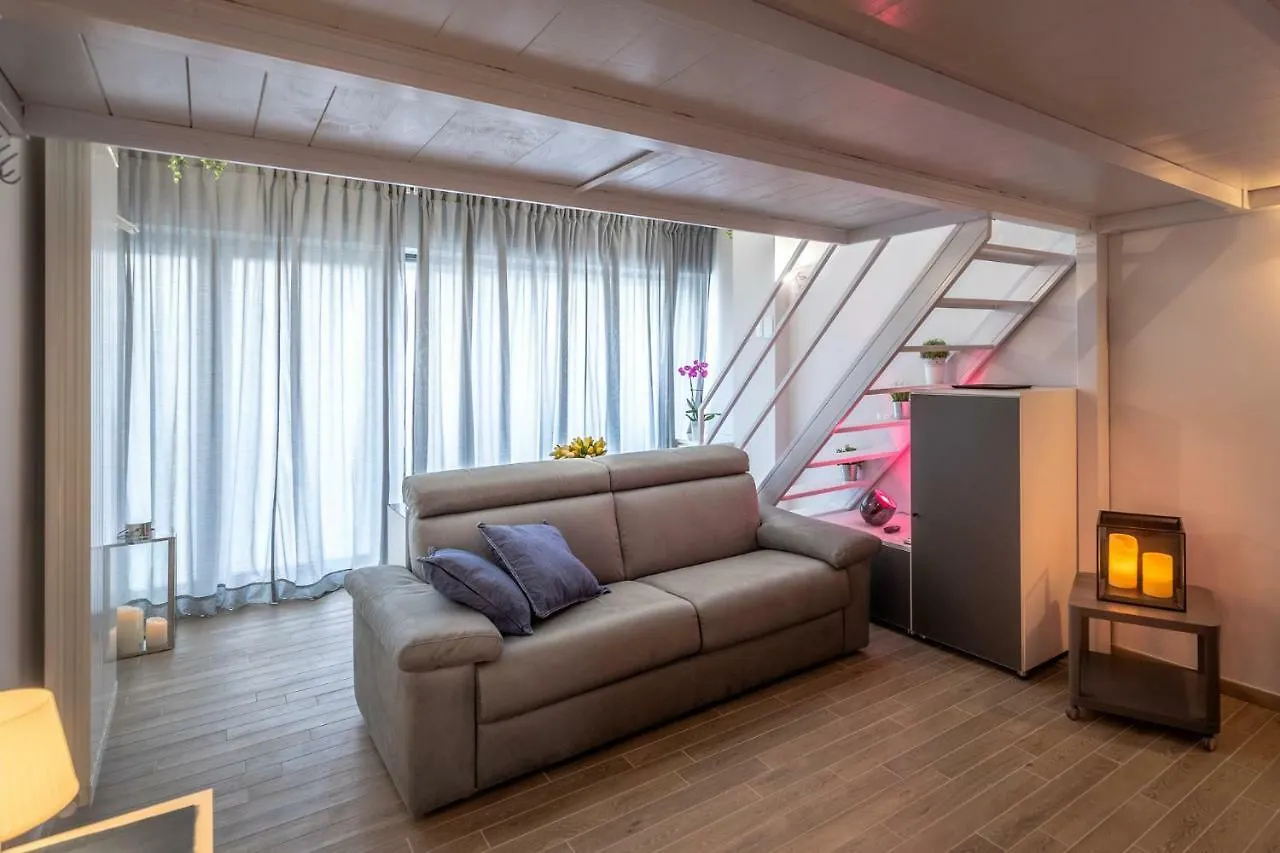 Milky House Milan Apartment 0*,  Italy