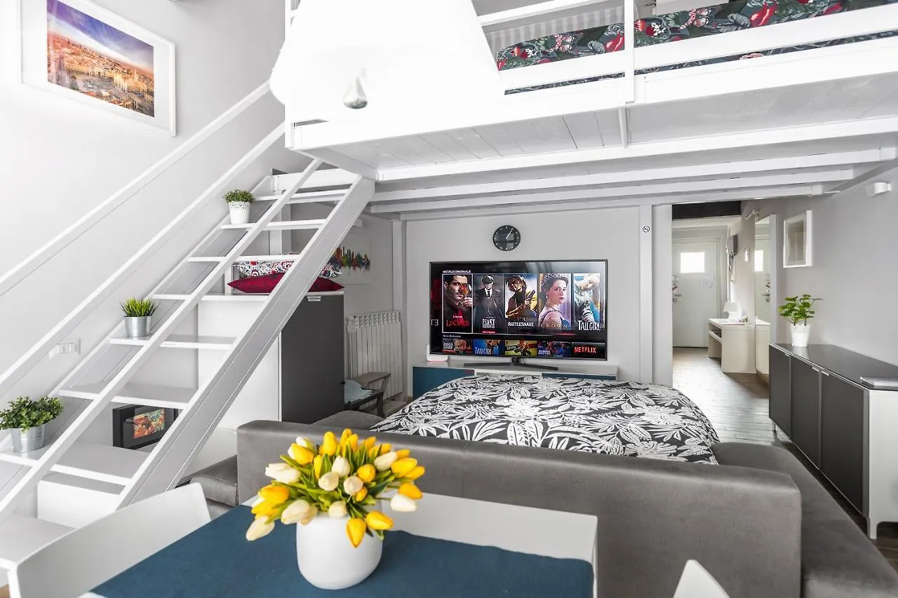 Milky House Milan Apartment